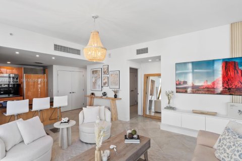 Condominio en venta en Miami Beach, Florida, 1 dormitorio, 76.18 m2 № 2027874 - foto 6