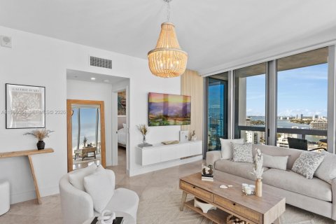 Condominio en venta en Miami Beach, Florida, 1 dormitorio, 76.18 m2 № 2027874 - foto 8