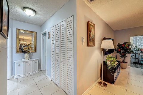 Copropriété à vendre à Lauderdale Lakes, Floride: 2 chambres, 87.7 m2 № 1836052 - photo 28
