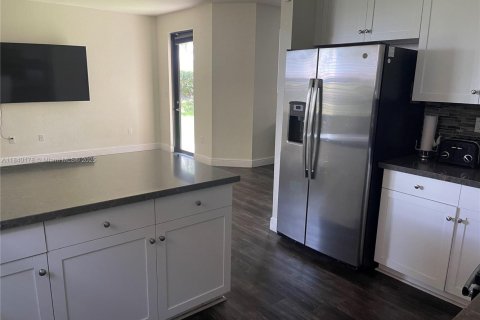 House in Homestead, Florida 5 bedrooms, 232.63 sq.m. № 1871470 - photo 9