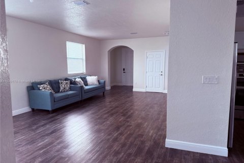House in Homestead, Florida 5 bedrooms, 232.63 sq.m. № 1871470 - photo 17