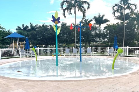 House in Homestead, Florida 5 bedrooms, 232.63 sq.m. № 1871470 - photo 10