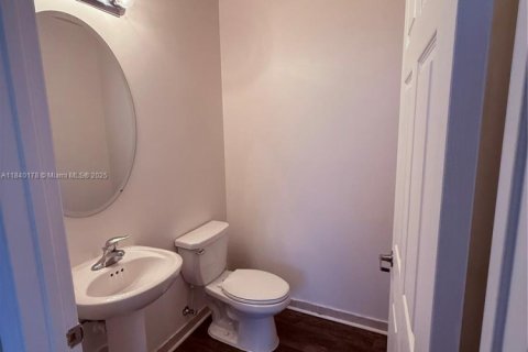 House in Homestead, Florida 5 bedrooms, 232.63 sq.m. № 1871470 - photo 21