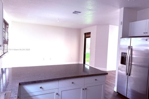 House in Homestead, Florida 5 bedrooms, 232.63 sq.m. № 1871470 - photo 16
