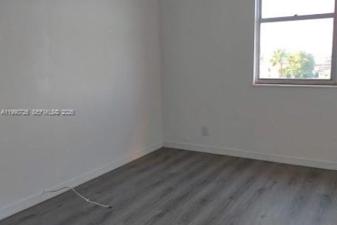 Copropriété à vendre à Miami, Floride: 1 chambre, 64.94 m2 № 2052184 - photo 11