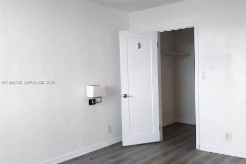 Copropriété à vendre à Miami, Floride: 1 chambre, 64.94 m2 № 2052184 - photo 14