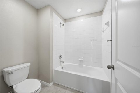 Купить виллу или дом в Гудзон, Флорида 12 комнат, 221.94м2, № 2151865 - фото 27