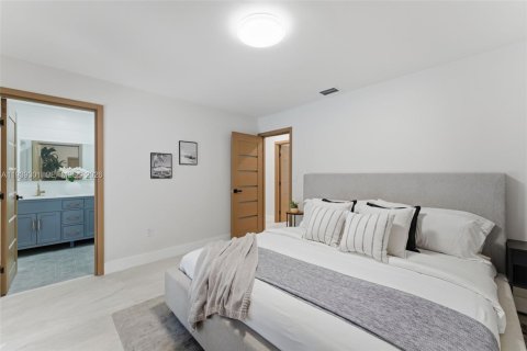 Купить виллу или дом в Пайнкрест, Флорида 3 спальни, 108.51м2, № 1997602 - фото 13