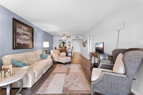 Condominio en venta en Clearwater, Florida, 2 dormitorios, 98.48 m2 № 1718110 - foto 16