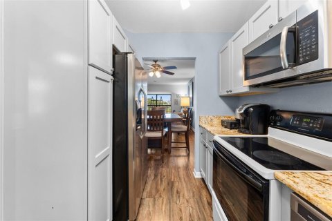 Condominio en venta en Clearwater, Florida, 2 dormitorios, 98.48 m2 № 1718110 - foto 6