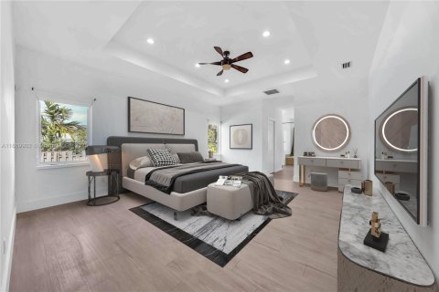 House in Miami, Florida 4 bedrooms, 331.38 sq.m. № 1920567 - photo 30