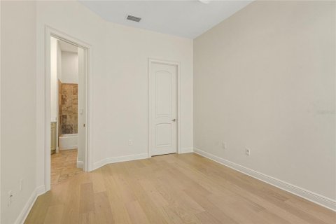 Купить кондоминиум в Винтер-Парк, Флорида 7 комнат, 289.11м2, № 2152230 - фото 27