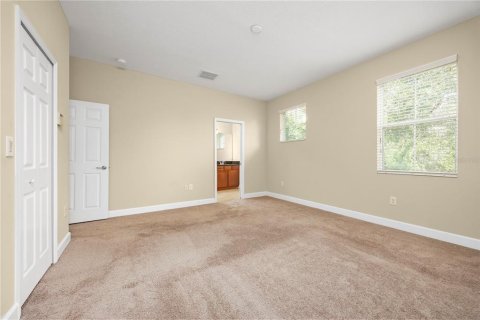 Townhouse in Fish Hawk, Florida 3 bedrooms, 157.56 sq.m. № 2221635 - photo 10