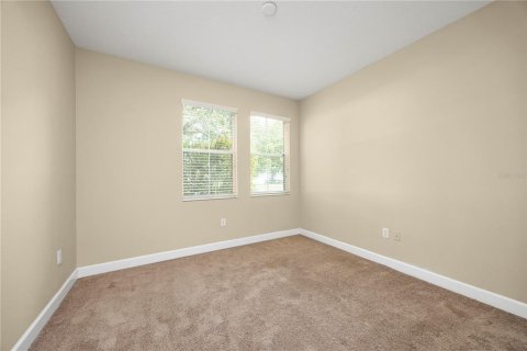 Townhouse in Fish Hawk, Florida 3 bedrooms, 157.56 sq.m. № 2221635 - photo 8