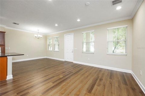 Townhouse in Fish Hawk, Florida 3 bedrooms, 157.56 sq.m. № 2221635 - photo 7
