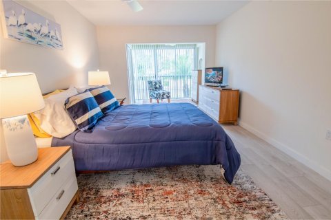 Copropriété à louer à Naples, Floride: 2 chambres, 123.28 m2 № 2254647 - photo 8