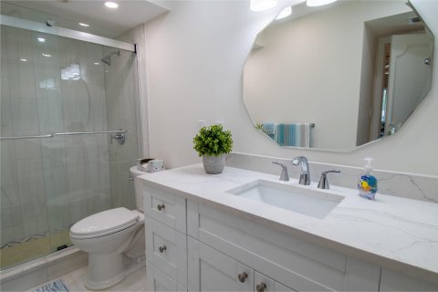 Copropriété à louer à Naples, Floride: 2 chambres, 123.28 m2 № 2254647 - photo 9