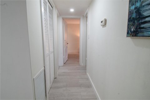 Copropriété à louer à Naples, Floride: 2 chambres, 123.28 m2 № 2254647 - photo 7
