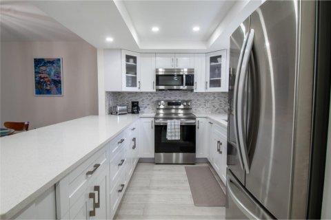 Copropriété à louer à Naples, Floride: 2 chambres, 123.28 m2 № 2254647 - photo 2