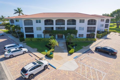 Copropriété à louer à Naples, Floride: 2 chambres, 123.28 m2 № 2254647 - photo 13