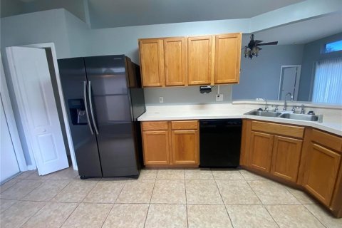 Villa ou maison à louer à Riverview, Floride: 3 chambres, 139.35 m2 № 2354512 - photo 3