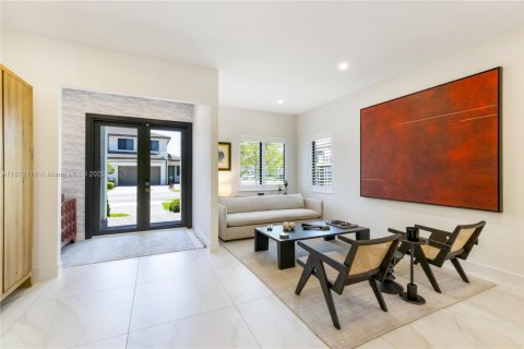Купить виллу или дом в Майами, Флорида 5 спален, 342.44м2, № 1758949 - фото 4