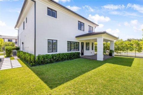 Купить виллу или дом в Майами, Флорида 5 спален, 342.44м2, № 1758949 - фото 24