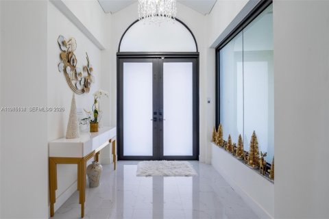 Casa en alquiler en Miami, Florida, 5 dormitorios, 408.4 m2 № 2040162 - foto 9