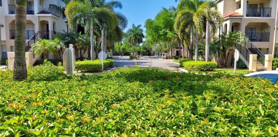 Condo in Coral Springs, Florida, 1 bedroom  № 2002279