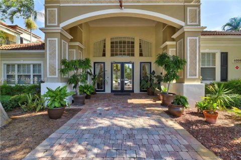 Condo in Coral Springs, Florida, 1 bedroom  № 2002279 - photo 6