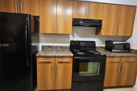 Condo in Coral Springs, Florida, 1 bedroom  № 2002279 - photo 3