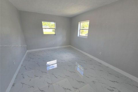 House in Miami, Florida 3 bedrooms, 94.02 sq.m. № 2001875 - photo 28