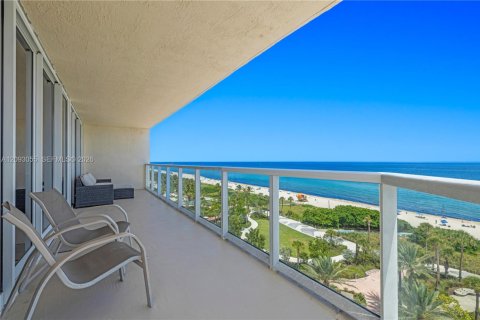 Copropriété à louer à Miami Beach, Floride: 2 chambres, 156.08 m2 № 2385013 - photo 3