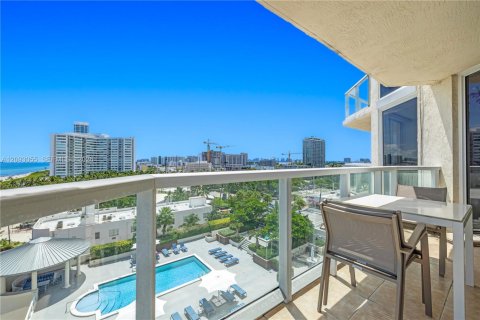 Copropriété à louer à Miami Beach, Floride: 2 chambres, 156.08 m2 № 2385013 - photo 19