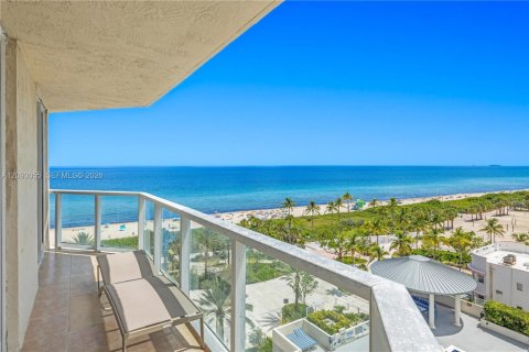 Copropriété à louer à Miami Beach, Floride: 2 chambres, 156.08 m2 № 2385013 - photo 26