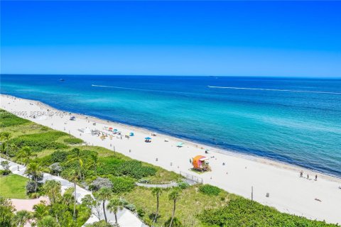 Copropriété à louer à Miami Beach, Floride: 2 chambres, 156.08 m2 № 2385013 - photo 30
