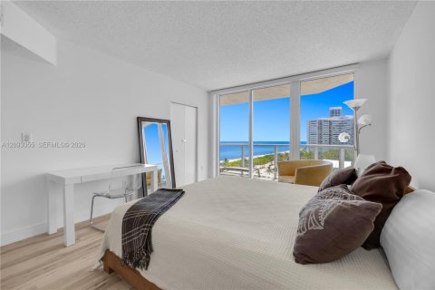 Copropriété à louer à Miami Beach, Floride: 2 chambres, 156.08 m2 № 2385013 - photo 15