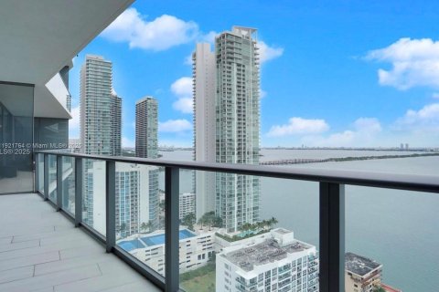 Condo in Miami, Florida, 2 bedrooms № 1975715 - photo 16