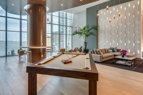 Condo in Miami, Florida, 2 bedrooms № 1975715 - photo 10