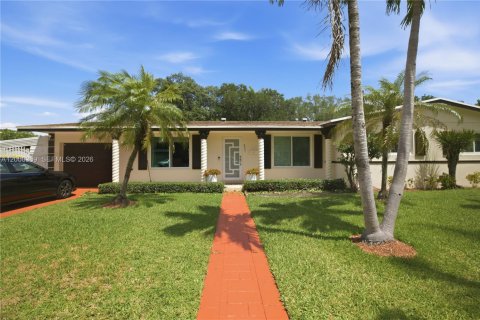 Дом в Майами, Флорида 1 спальня, 144.37м2 № 2067305