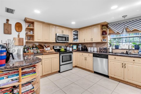 Villa ou maison à vendre à Miami, Floride: 3 chambres, 124.12 m2 № 1991481 - photo 8