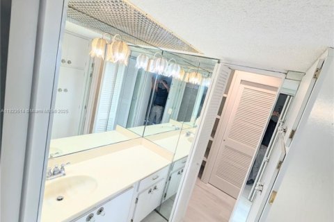 Condominio en venta en Pembroke Pines, Florida, 2 dormitorios, 83.61 m2 № 1790291 - foto 17