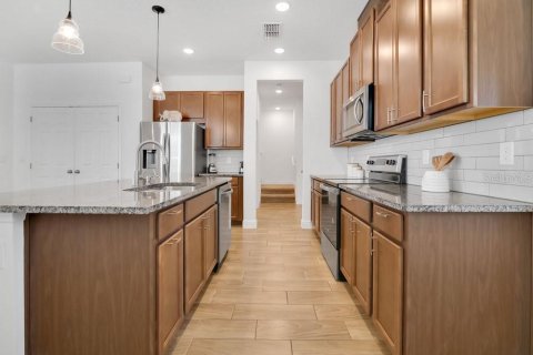 Apartamento en alquiler en Clermont, Florida, 3 dormitorios, 175.59 m2 № 1917162 - foto 6