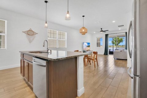 Apartamento en alquiler en Clermont, Florida, 3 dormitorios, 175.59 m2 № 1917162 - foto 7