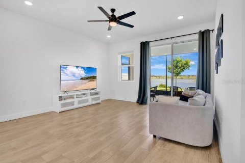Apartamento en alquiler en Clermont, Florida, 3 dormitorios, 175.59 m2 № 1917162 - foto 9