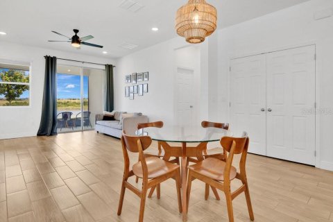 Apartamento en alquiler en Clermont, Florida, 3 dormitorios, 175.59 m2 № 1917162 - foto 8