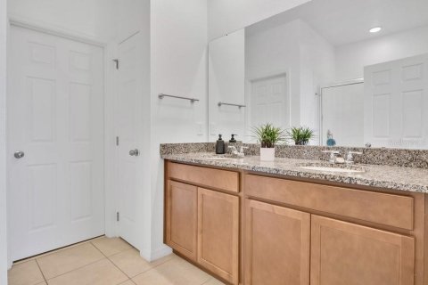 Apartamento en alquiler en Clermont, Florida, 3 dormitorios, 175.59 m2 № 1917162 - foto 14