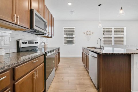 Apartamento en alquiler en Clermont, Florida, 3 dormitorios, 175.59 m2 № 1917162 - foto 5