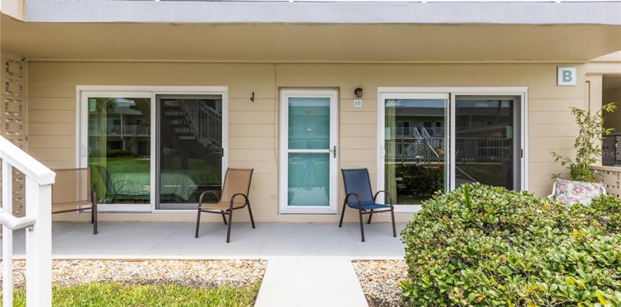 Condo in New Smyrna Beach, Florida, 2 bedrooms  № 1256342