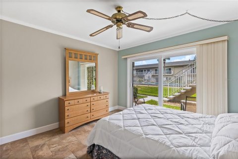 Condo in New Smyrna Beach, Florida, 2 bedrooms  № 1256342 - photo 9